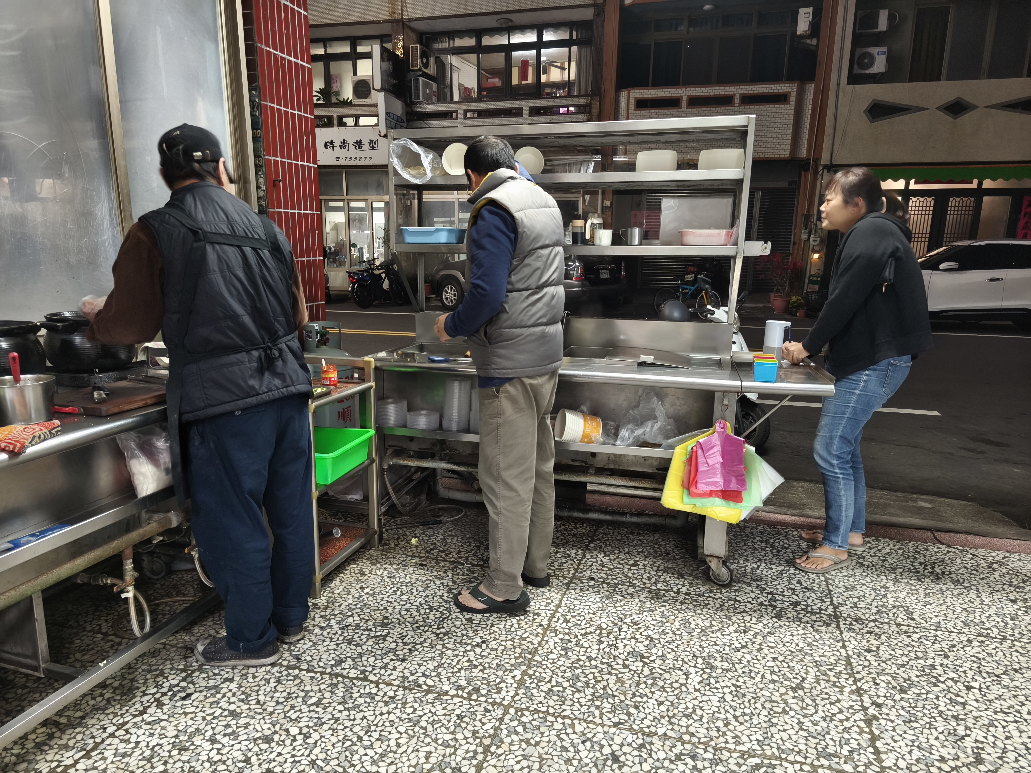 外帶窗口與街邊備餐